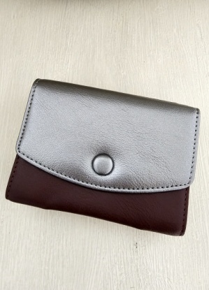 Superbia Small Compact Purse